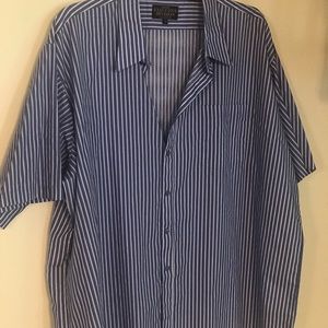 Closet closing!! Men’s Button up by Haband